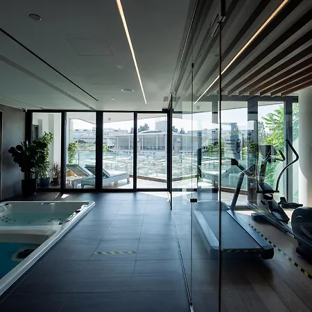 Park Residences アパート
